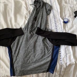Cropped hoodie